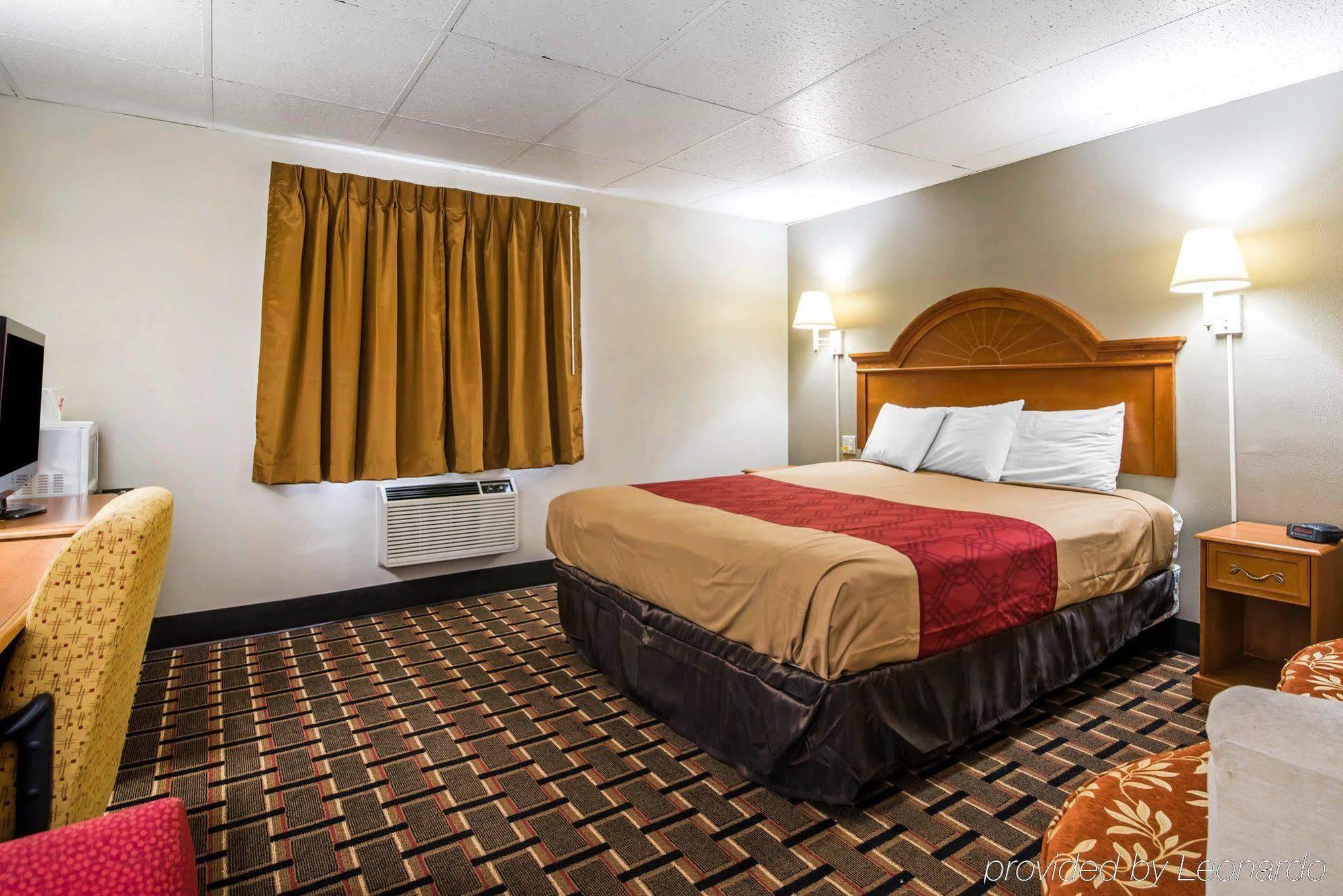 Econo Lodge New Paltz Zewnętrze zdjęcie