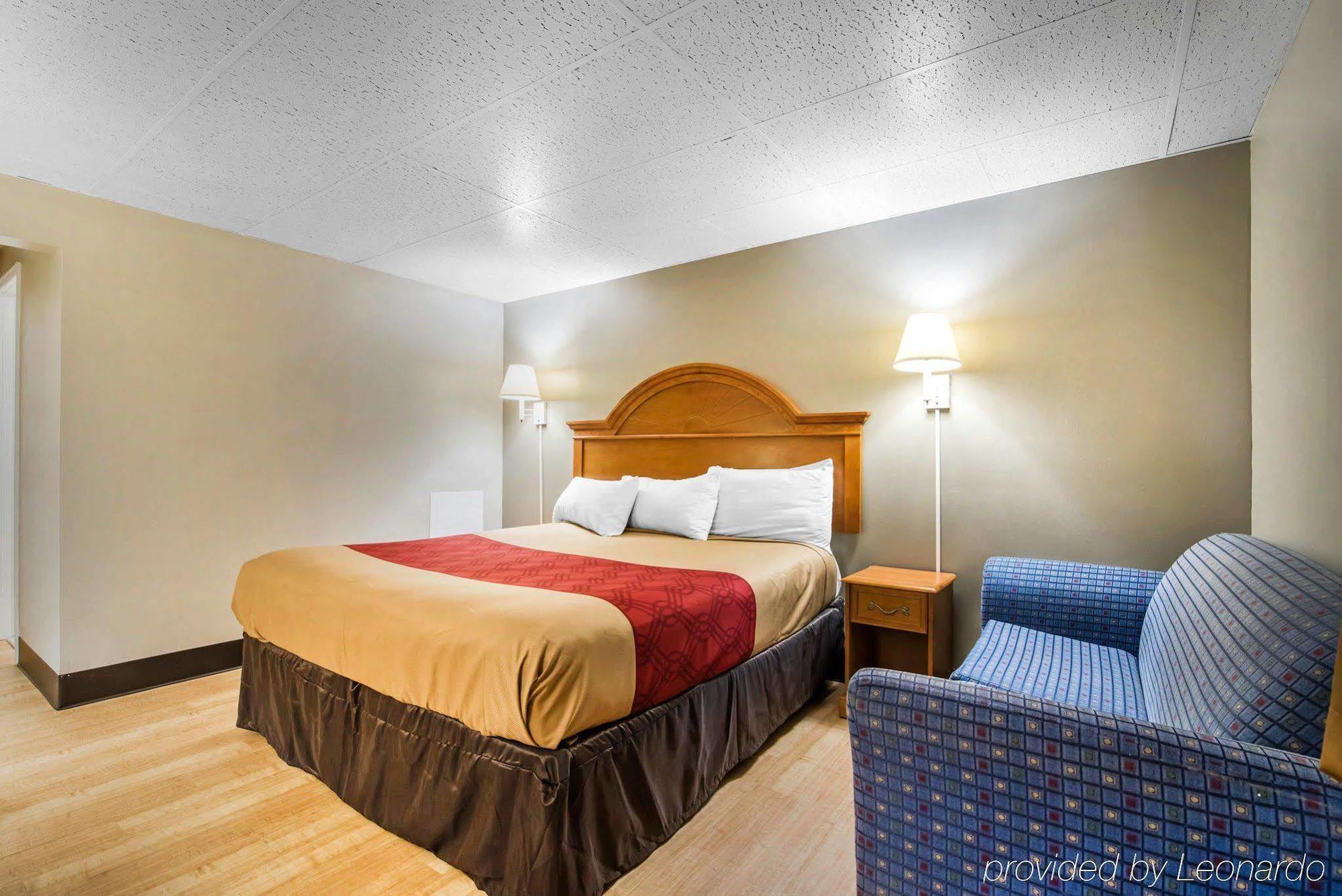 Econo Lodge New Paltz Zewnętrze zdjęcie