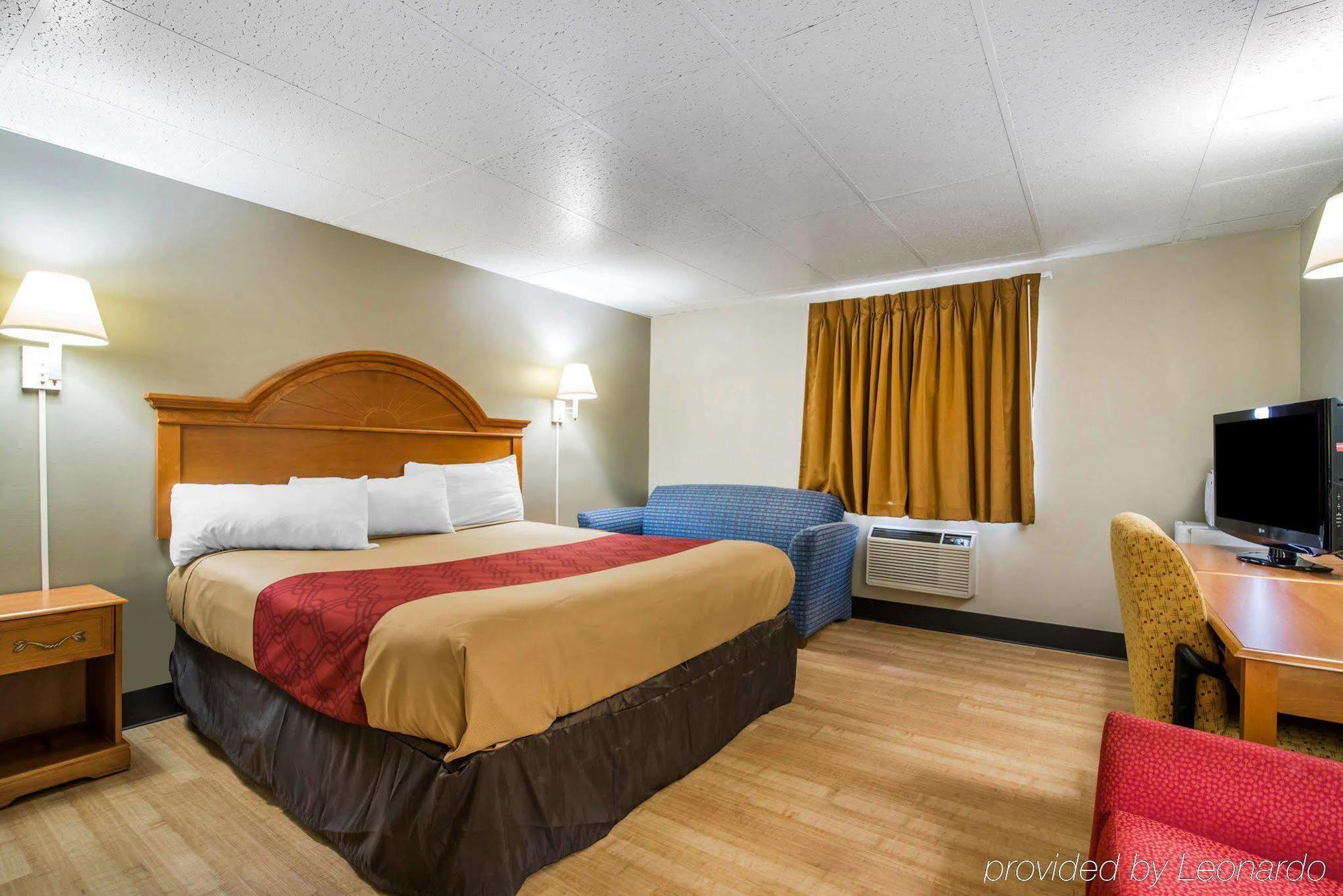 Econo Lodge New Paltz Zewnętrze zdjęcie